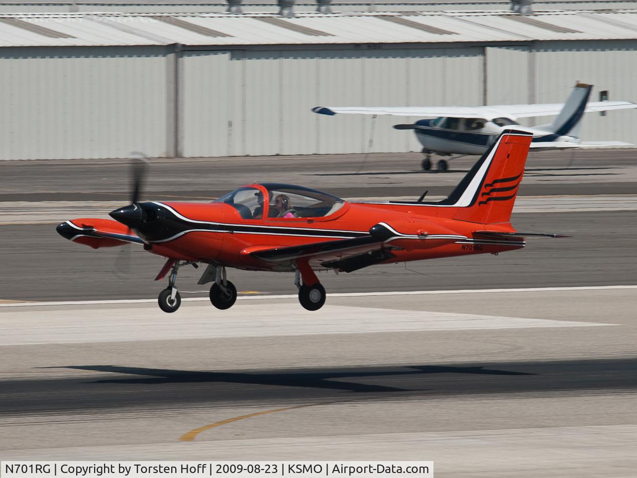 N701RG, SIAI-Marchetti F-260B C/N 11-10, N701RG departing from RWY 21