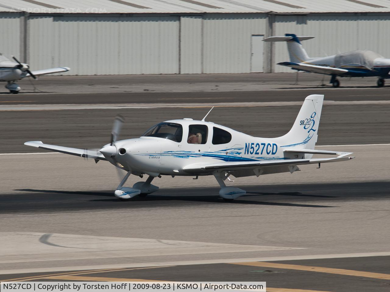 N527CD, 2005 Cirrus SR22 C/N 1628, N527CD arriving on RWY 21