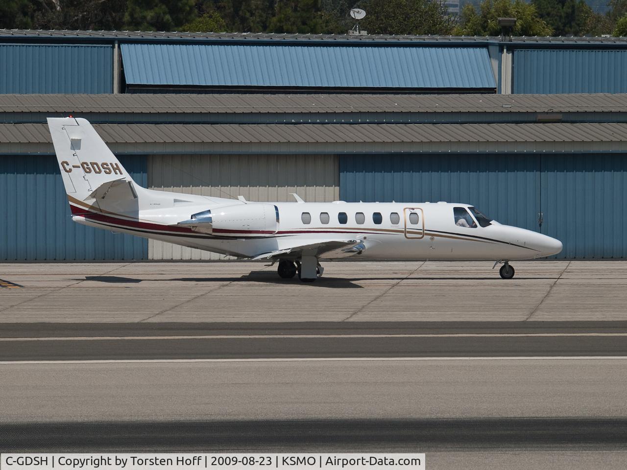 C-GDSH, 2008 Cessna 560 Citation Encore+ C/N 560-0781, C-GDSH taxiing