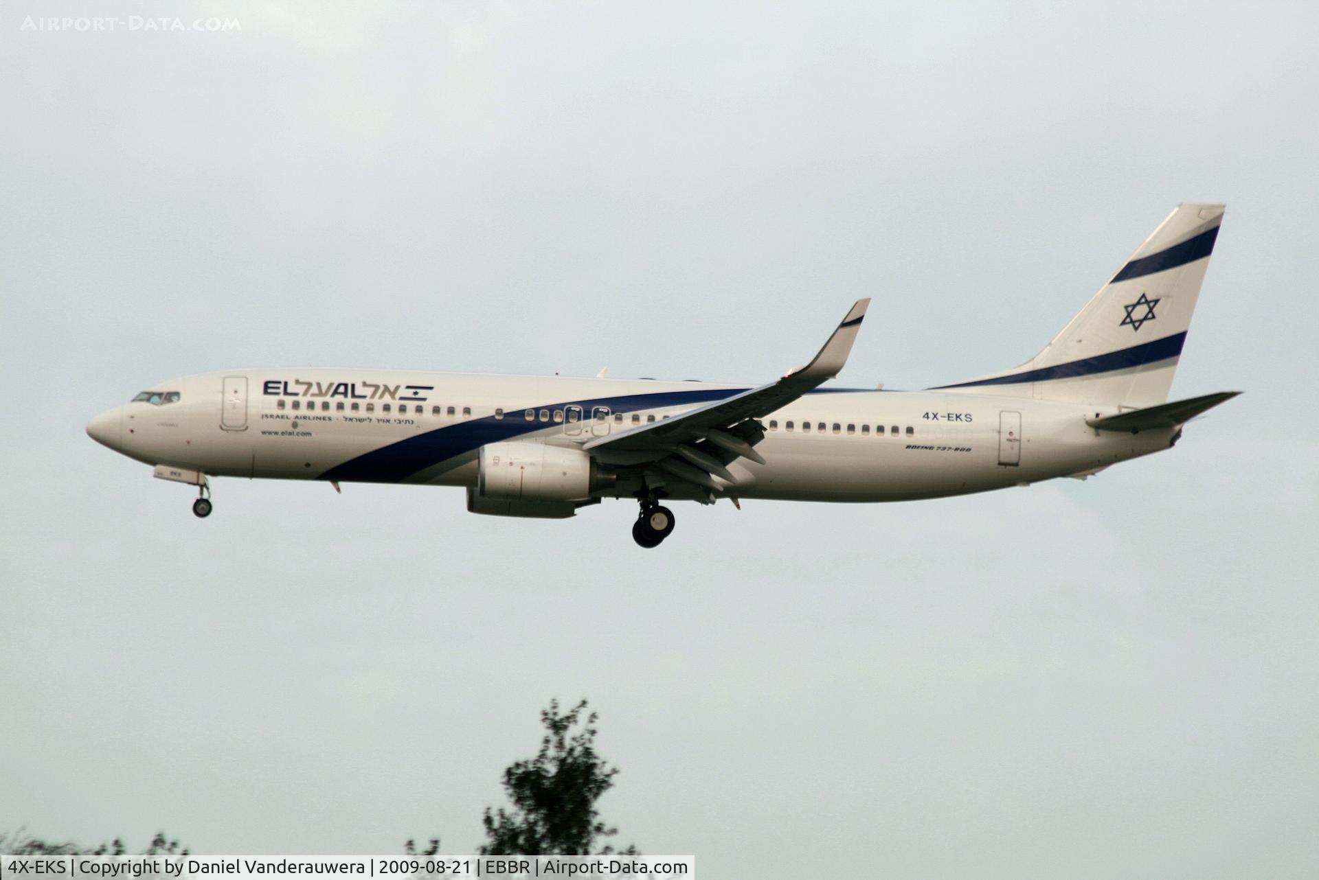 4X-EKS, 2008 Boeing 737-8HX C/N 36433, arrival of flight LY331 to rwy 20