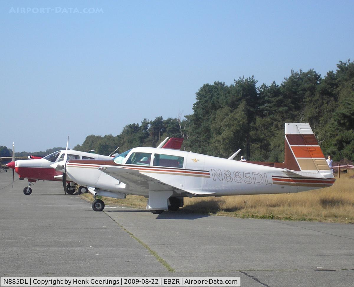 N885DL, 1980 Mooney M20K C/N 250479, Fly In Malle Airport , 22 Aug 2009