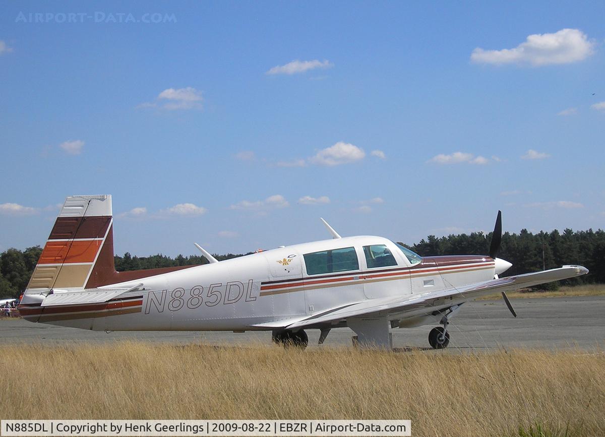 N885DL, 1980 Mooney M20K C/N 250479, Fly In Malle Airport , 22 Aug 2009