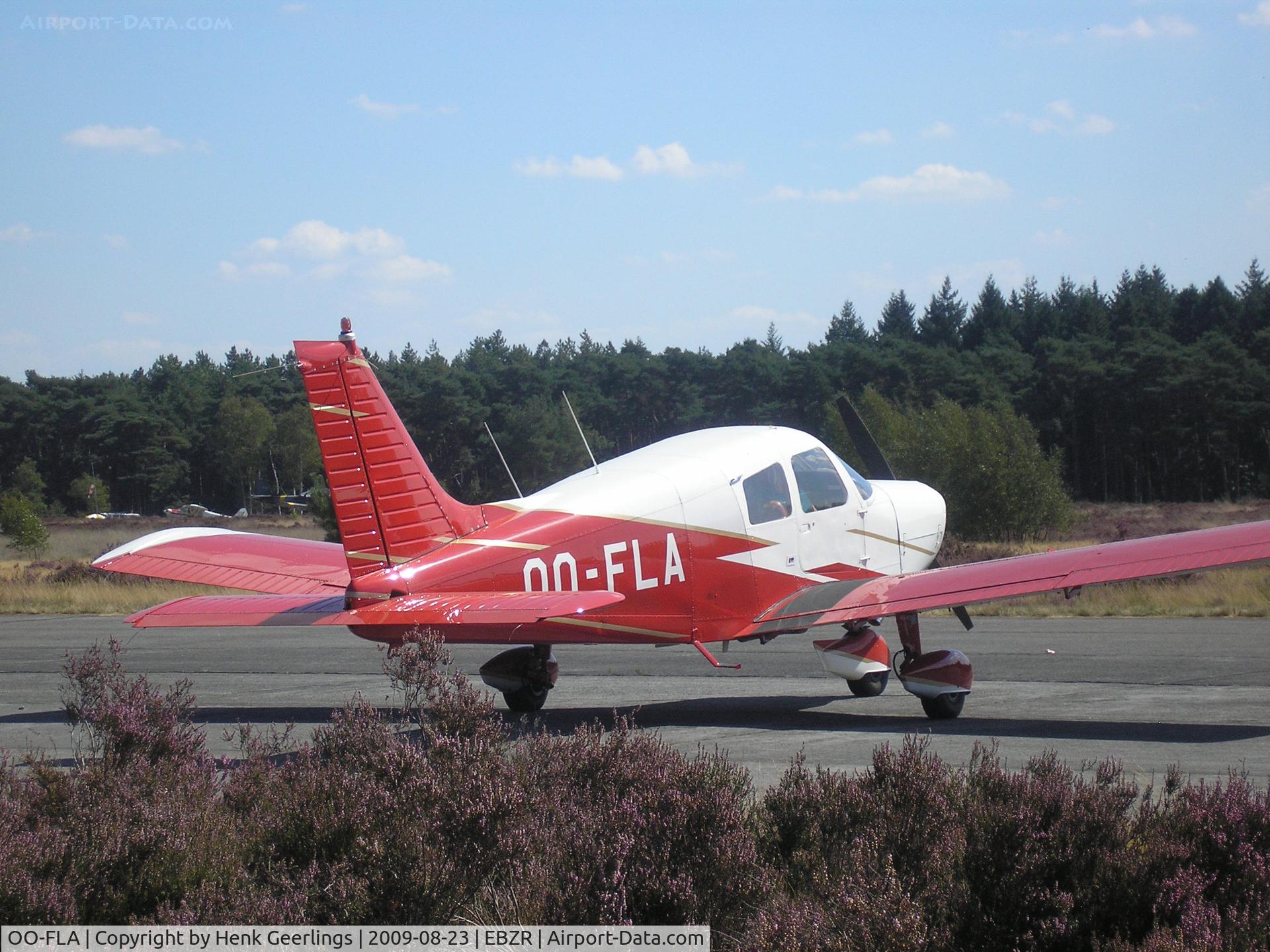 OO-FLA, 1976 Piper PA-28-140 Cherokee Cruiser C/N 28-7625105, Fly In Malle Airport , 22 Aug 2009