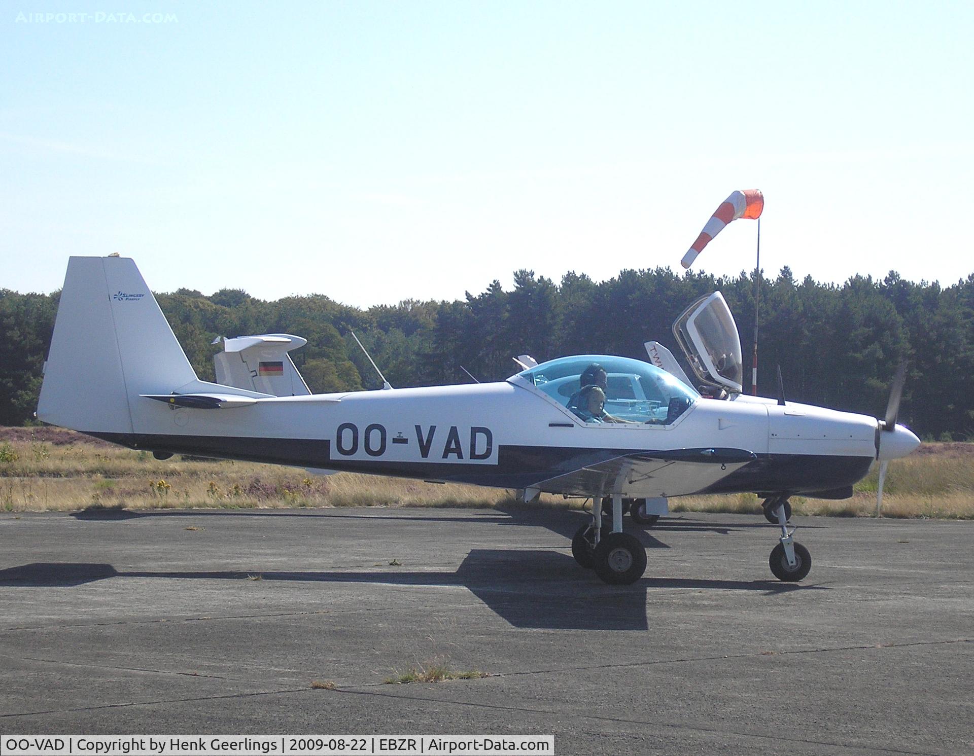 OO-VAD, 1984 Slingsby T-67M Firefly C/N 2010, Fly In Malle Airport , 22 Aug 2009