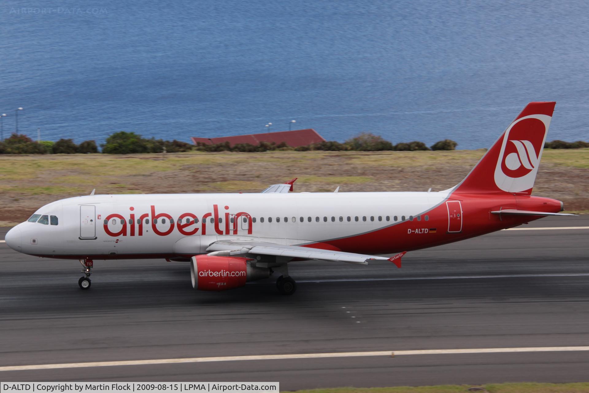 D-ALTD, 2001 Airbus A320-214 C/N 1493, .
