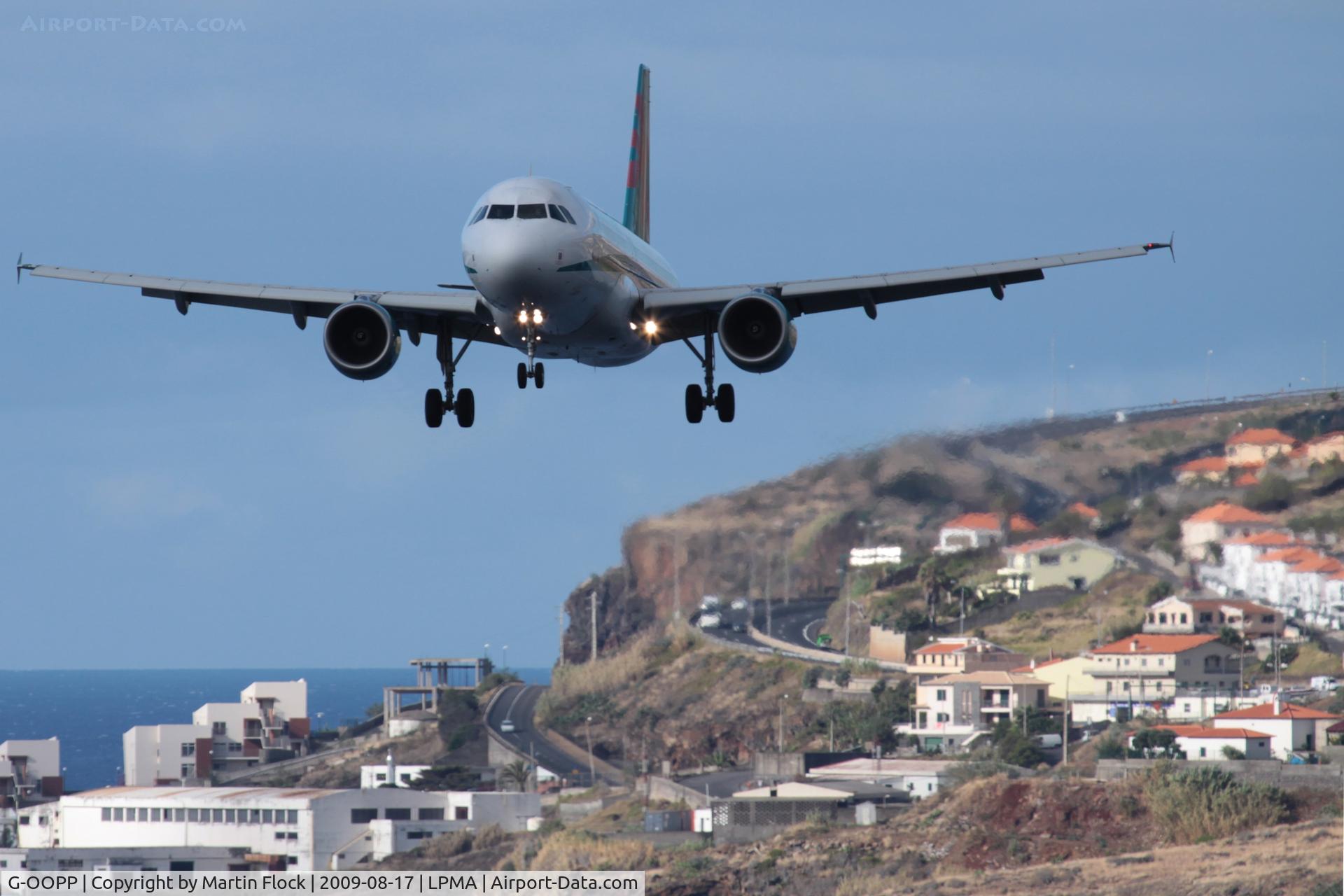 G-OOPP, 2001 Airbus A320-214 C/N 1571, .