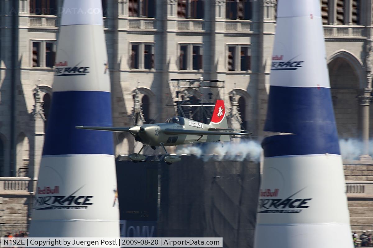 N19ZE, 2007 Zivko Edge 540 C/N 0039A, Red Bull Air Race Budapest 2009 - Yoshihide Muroya cutting the AirGate!