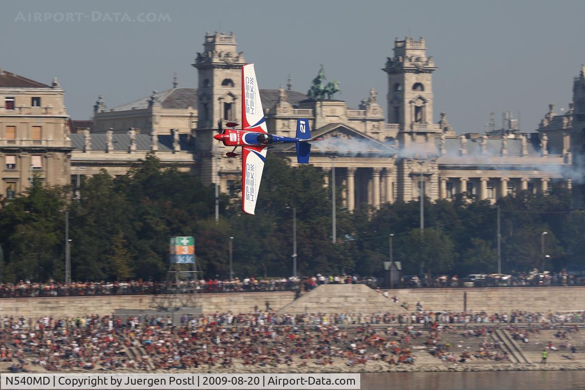 N540MD, 2008 Zivko Edge 540 C/N 0043, Red Bull Air Race Budapest 2009 - Matthias Dolderer