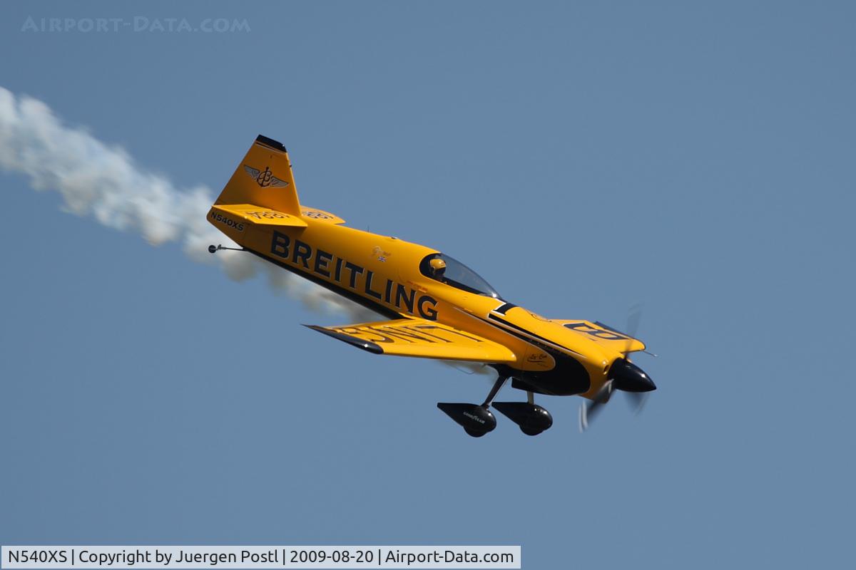 N540XS, 2008 MX Aircraft MXS C/N 2, Red Bull Air Race Budapest 2009 - Nigel Lamb
