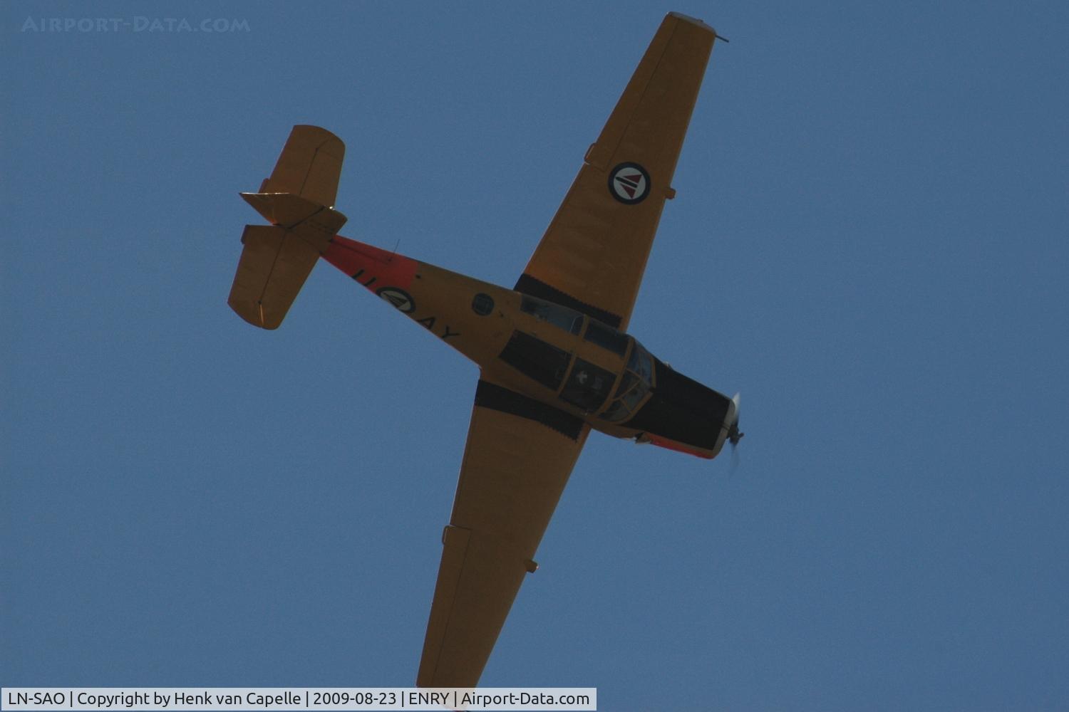 LN-SAO, 1957 Saab 91B-2 Safir C/N 91-344, Saab Safir LN-SAO showing its upper side in a roll at Rygge Air Show 2009.