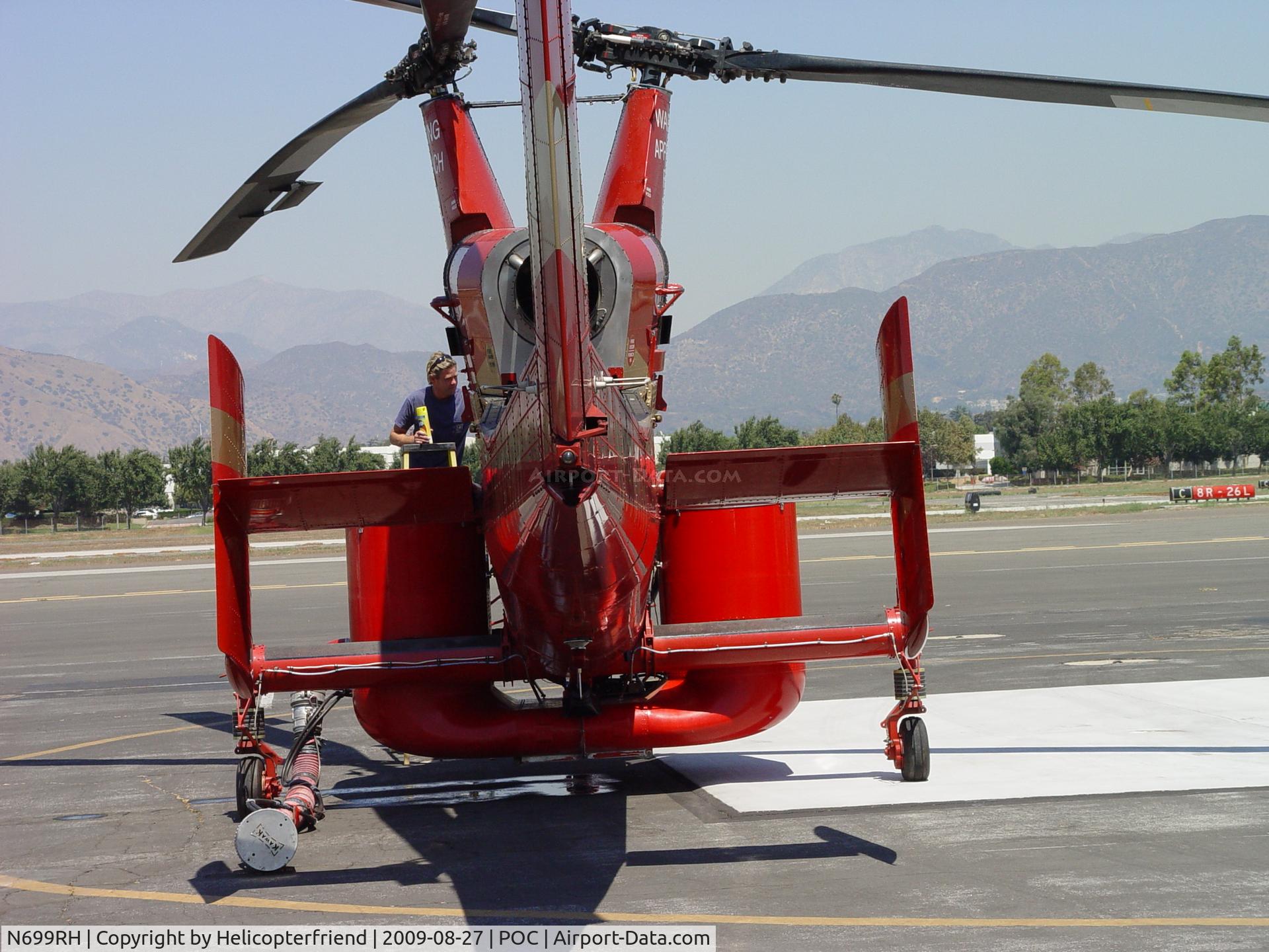 N699RH, 1994 Kaman K-1200 K-Max C/N A94-0019, Tank and loading system, takes less than a minute to load tank with water or retardant