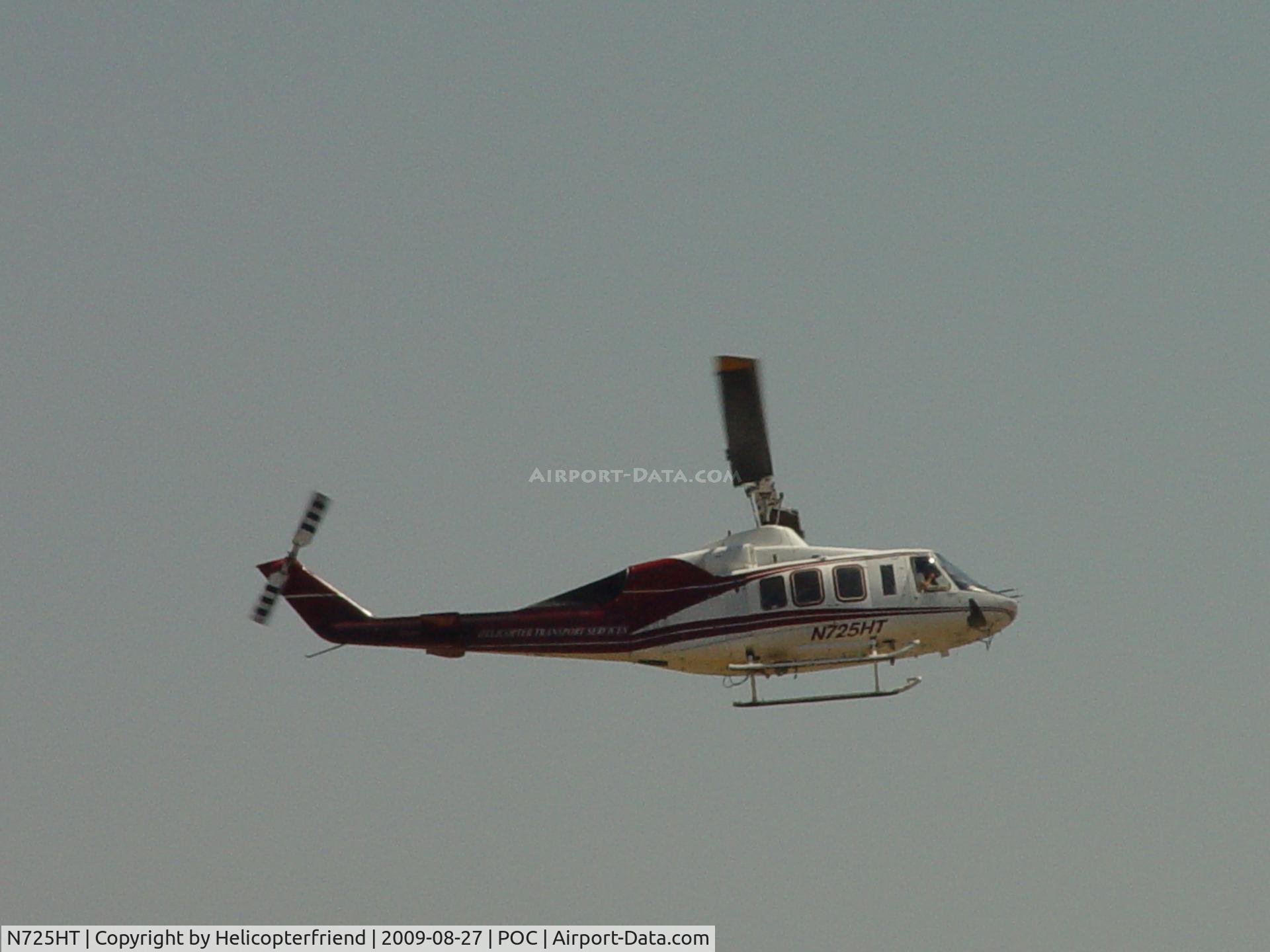 N725HT, 1984 Bell 214ST C/N 28128, Inbound the eastend of Brackett