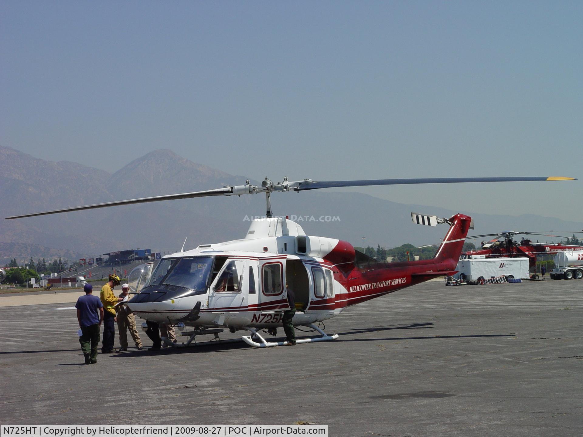 N725HT, 1984 Bell 214ST C/N 28128, US Forest Service aircraft inspection