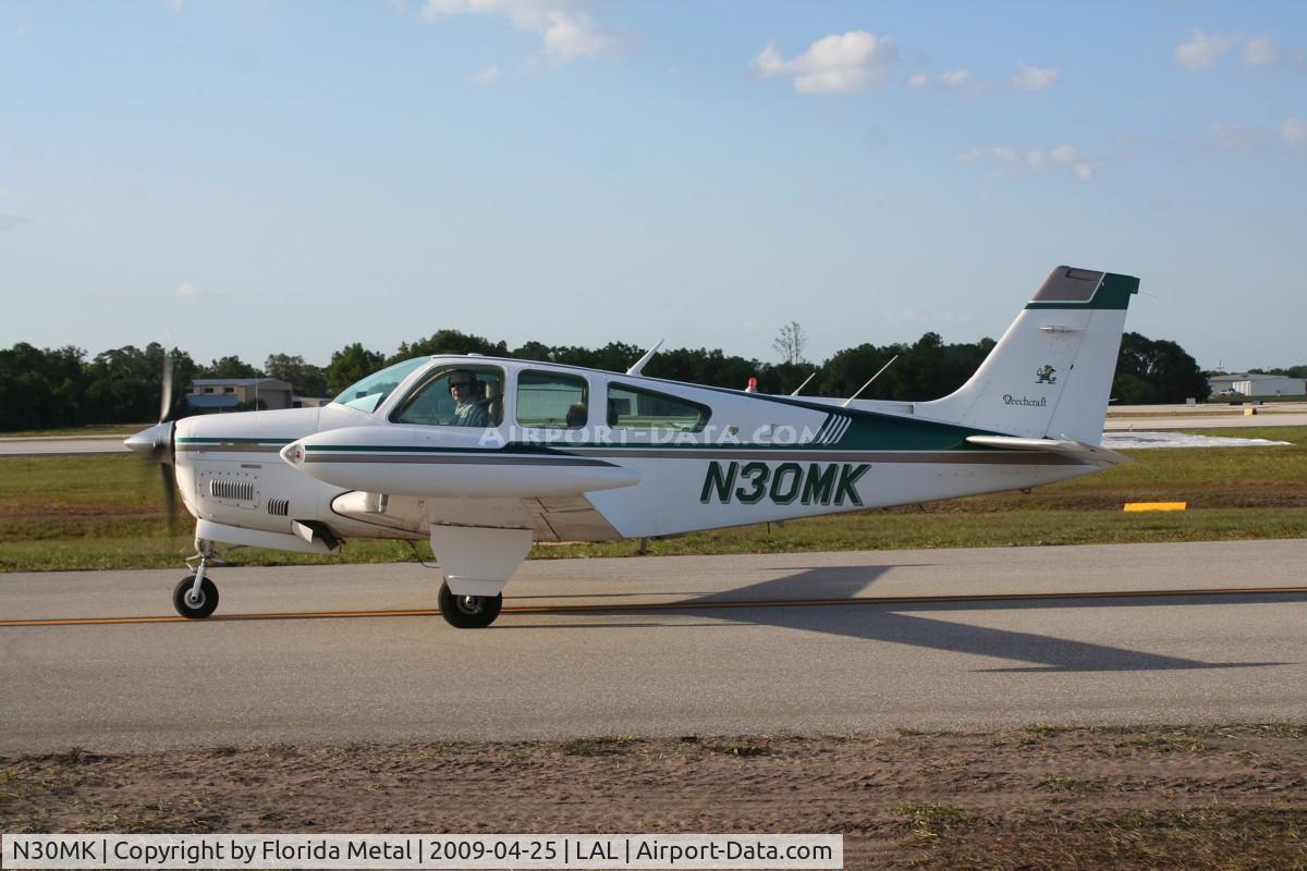 N30MK, 1981 Beech F33A Bonanza C/N CE-989, Beech F33
