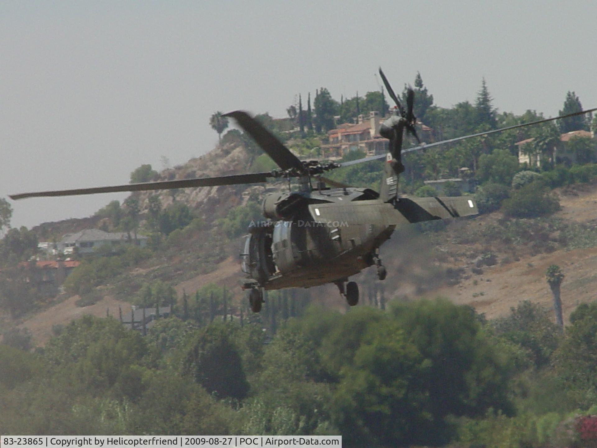 83-23865, 1983 Sikorsky UH-60A Black Hawk C/N 70690, Lift off and headed westbound