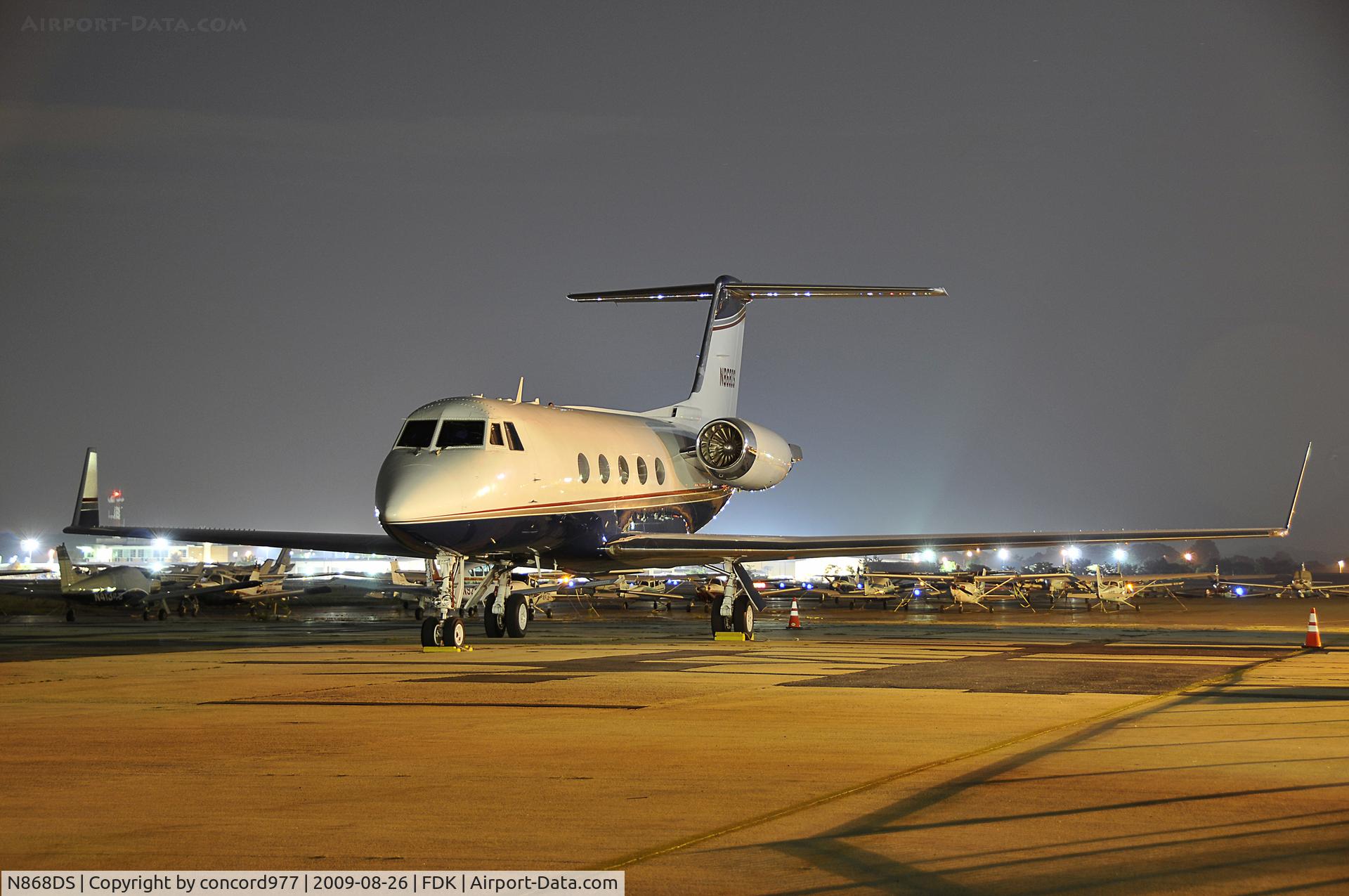 N868DS, 1973 Gulfstream Aerospace G1159B C/N 123, Taken in complete darkness.  