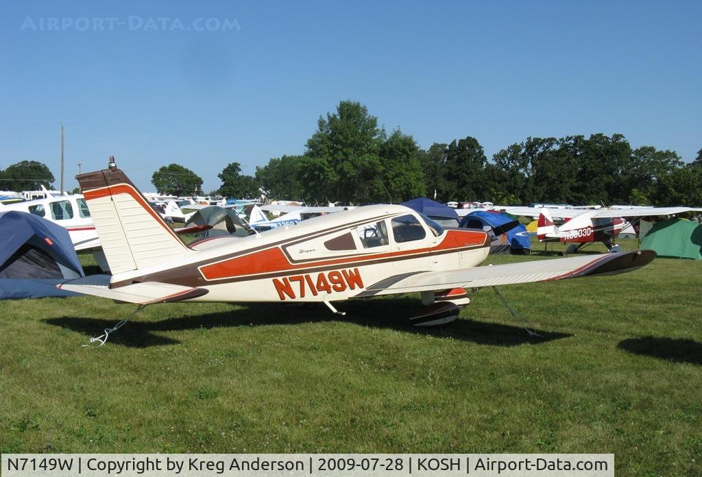 N7149W, 1962 Piper PA-28-180 Cherokee C/N 28-957, EAA Airventure 2009