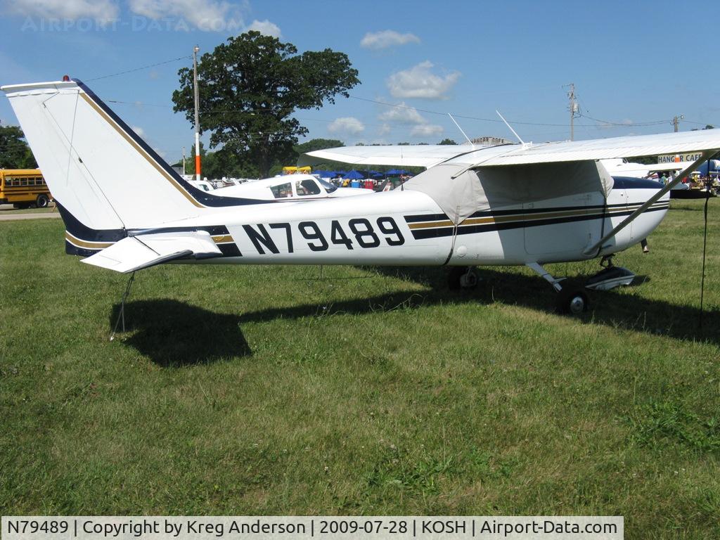 N79489, 1969 Cessna 172K Skyhawk C/N 17258127, EAA Airventure 2009