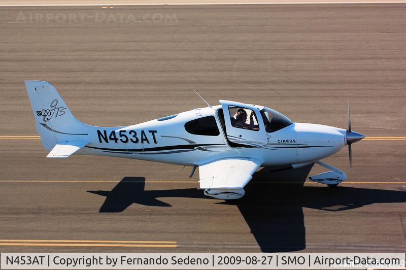 N453AT, 2006 Cirrus SR20 GTS C/N 1756, Taxiing for take off.