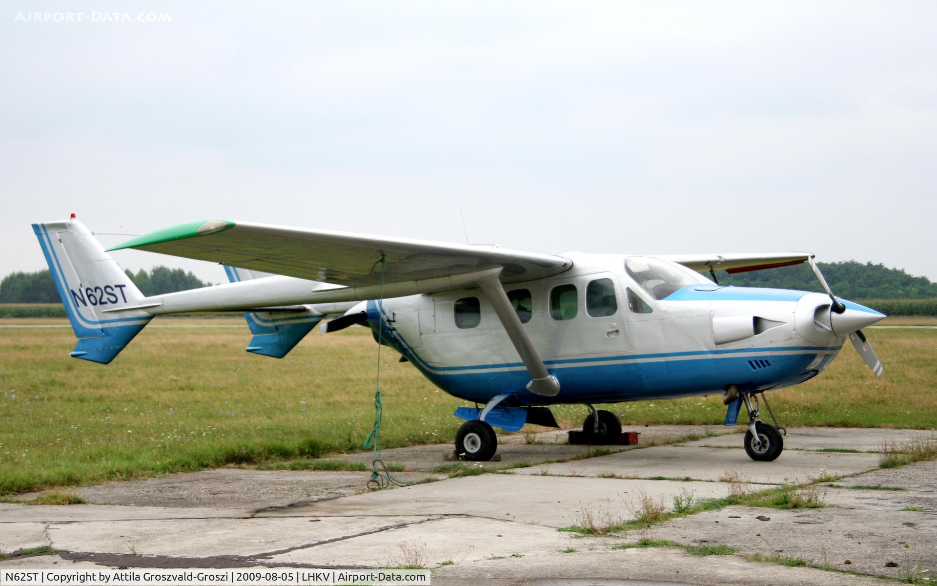 N62ST, 1974 Reims FT337GP C/N FT337-0011, Kaposújlak airport (LHKV) Hungary - Supplied with a register sign already.