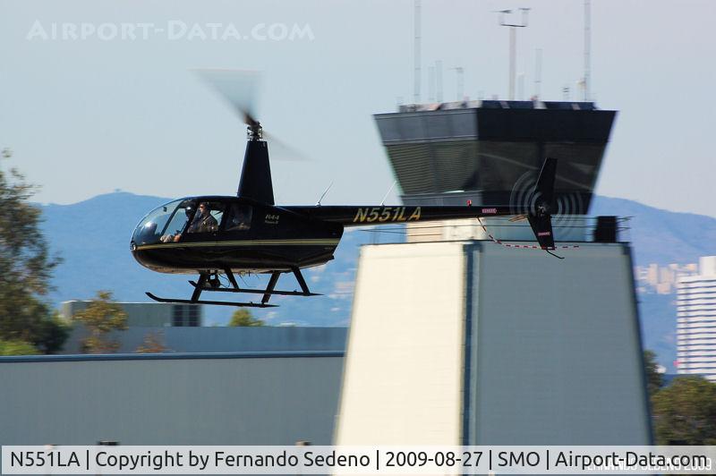 N551LA, 2006 Robinson R44 II C/N 11241, Landing at SMO.