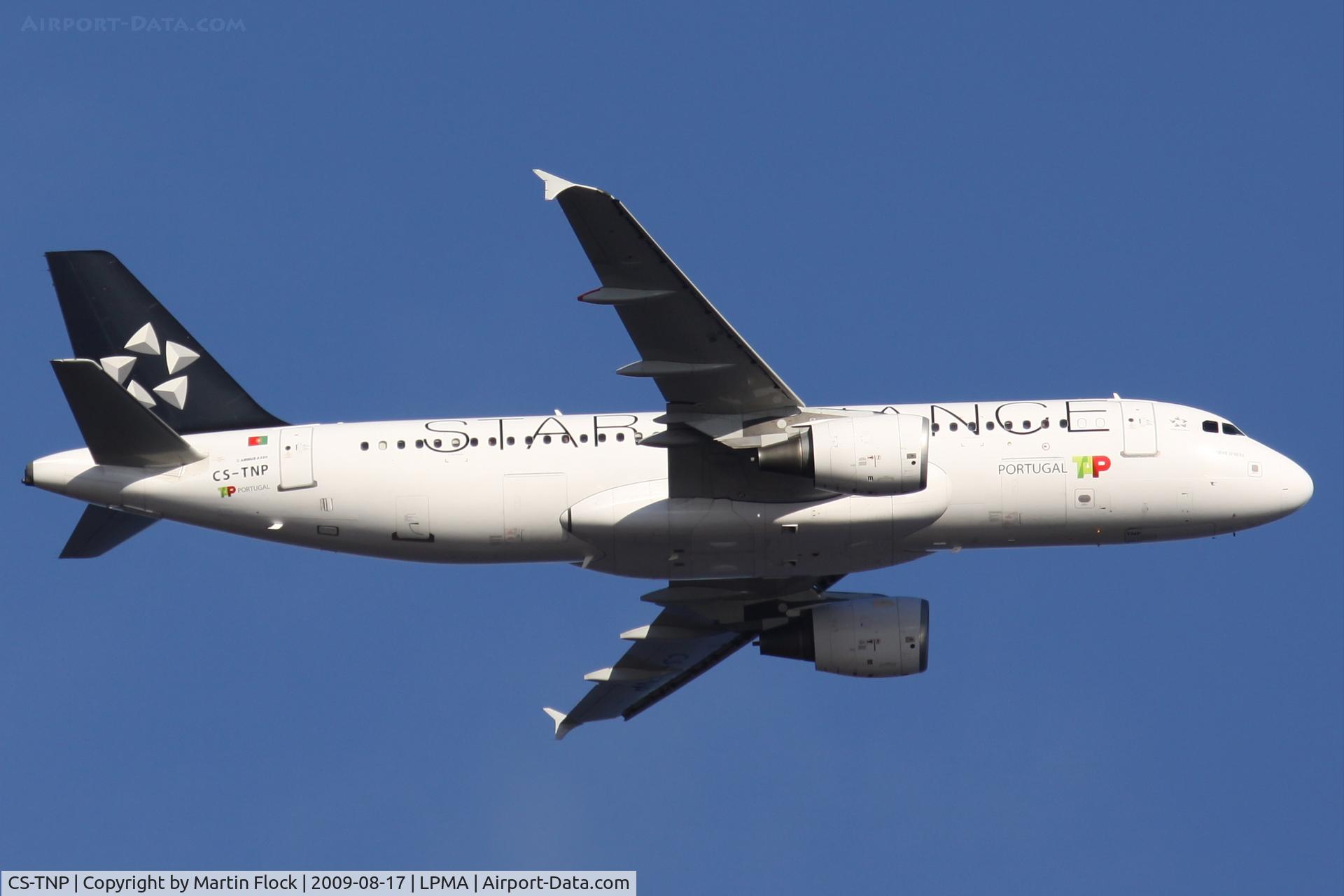CS-TNP, 2004 Airbus A320-214 C/N 2178, .