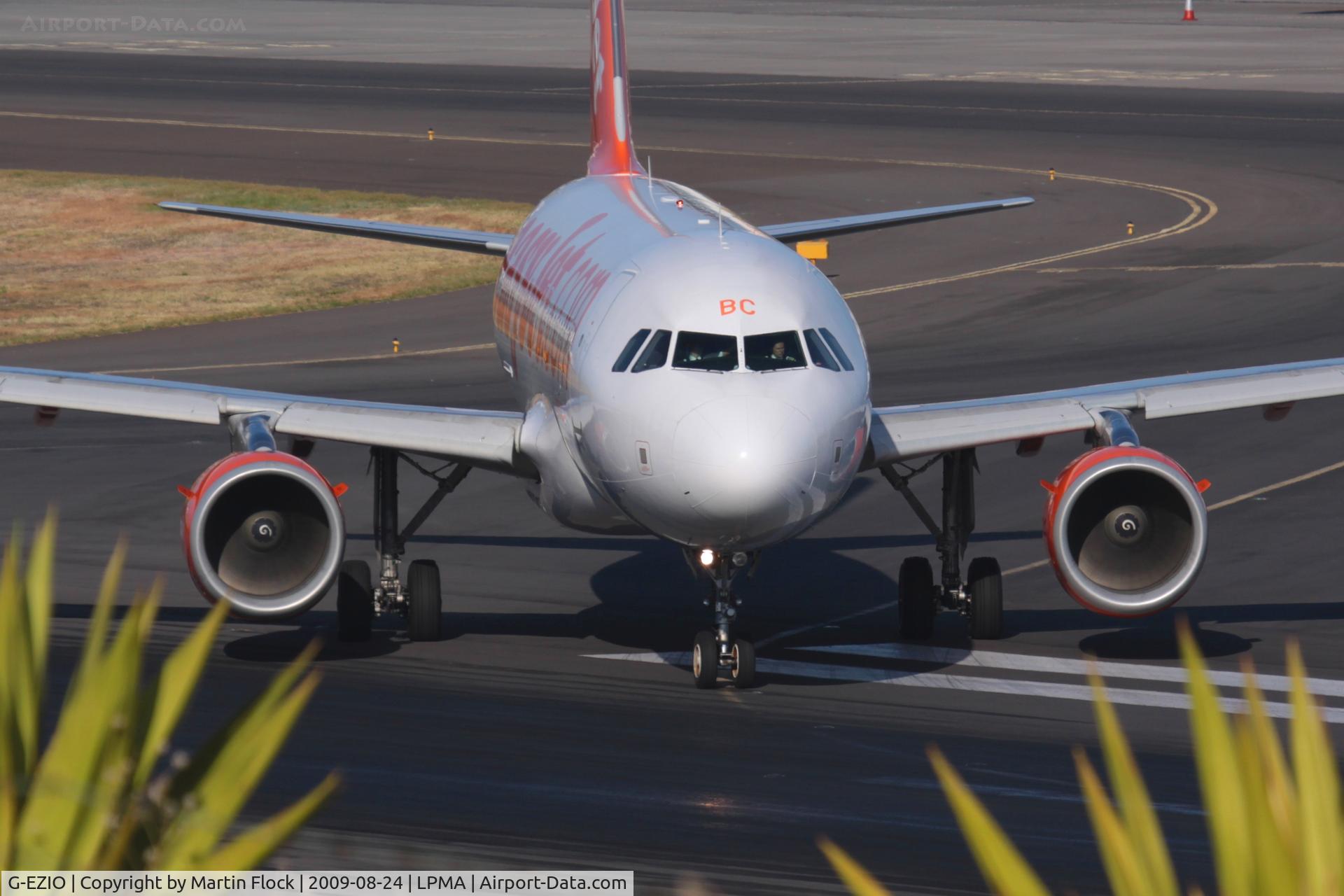 G-EZIO, 2005 Airbus A319-111 C/N 2512, .