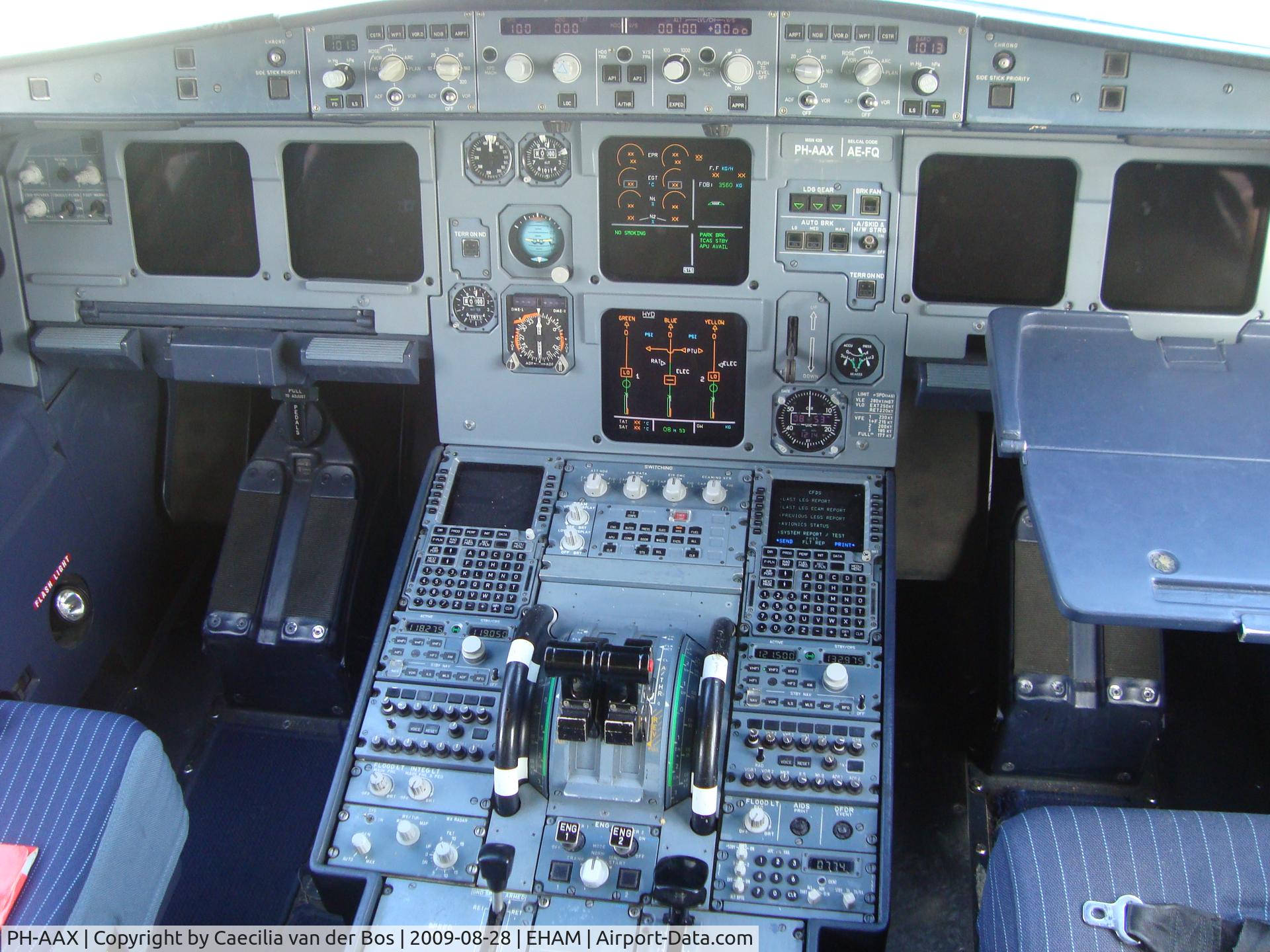 PH-AAX, 1993 Airbus A320-231 C/N 430, Cockpit from the Amsterdam Airlines PH-AAX