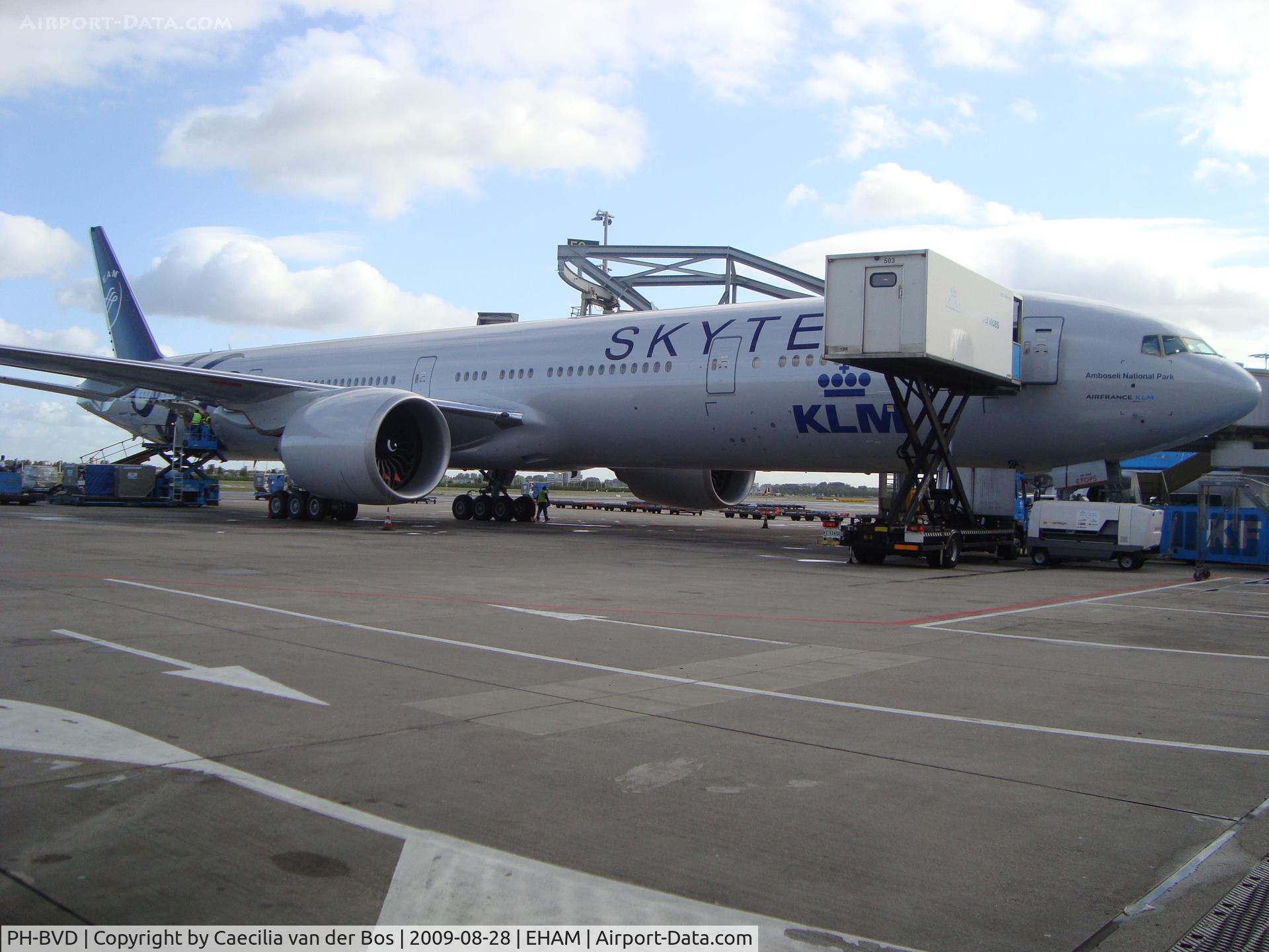 PH-BVD, 2009 Boeing 777-306/ER C/N 35979, The new KLM airplane