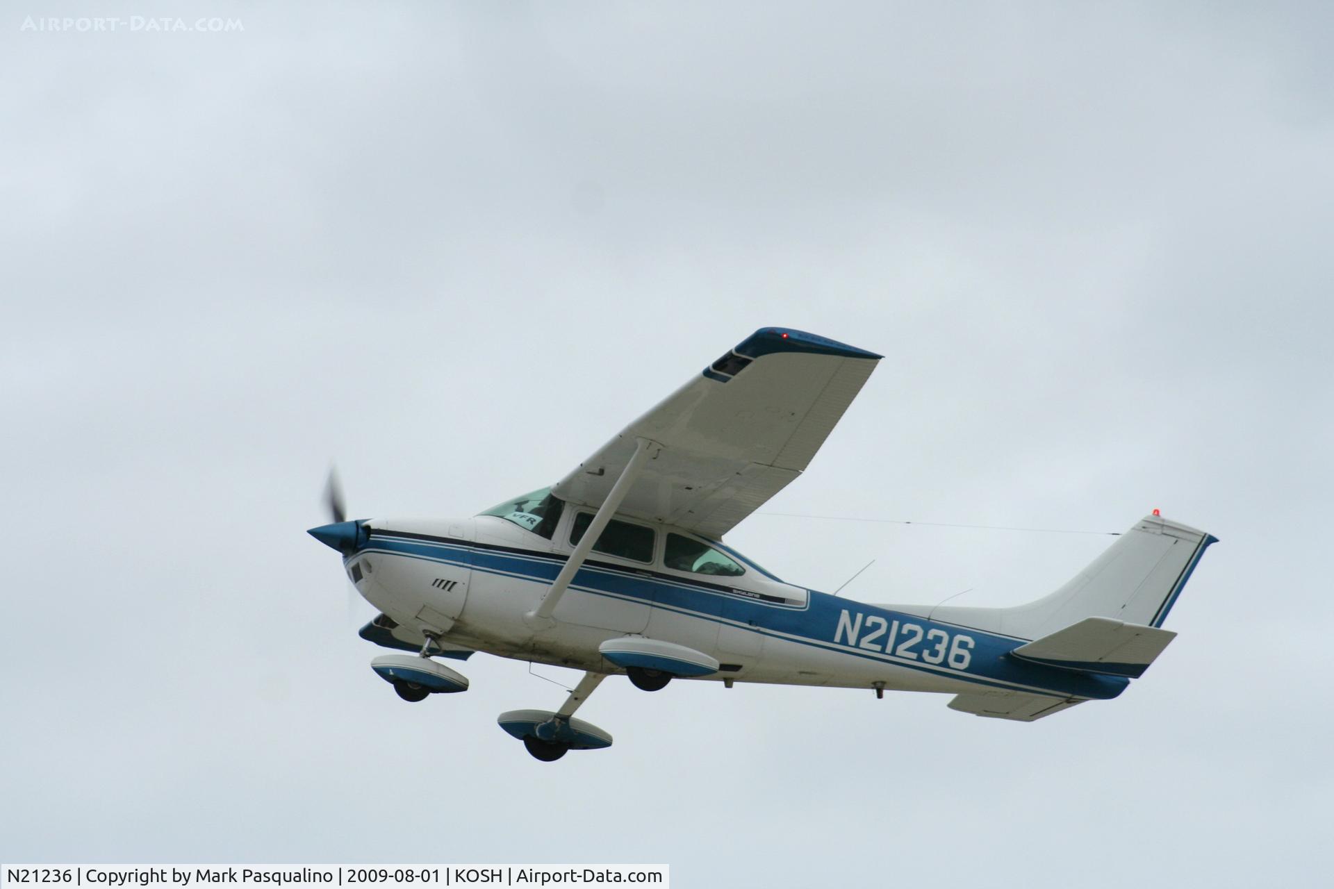N21236, 1972 Cessna 182P Skylane C/N 18261506, Cessna 182P