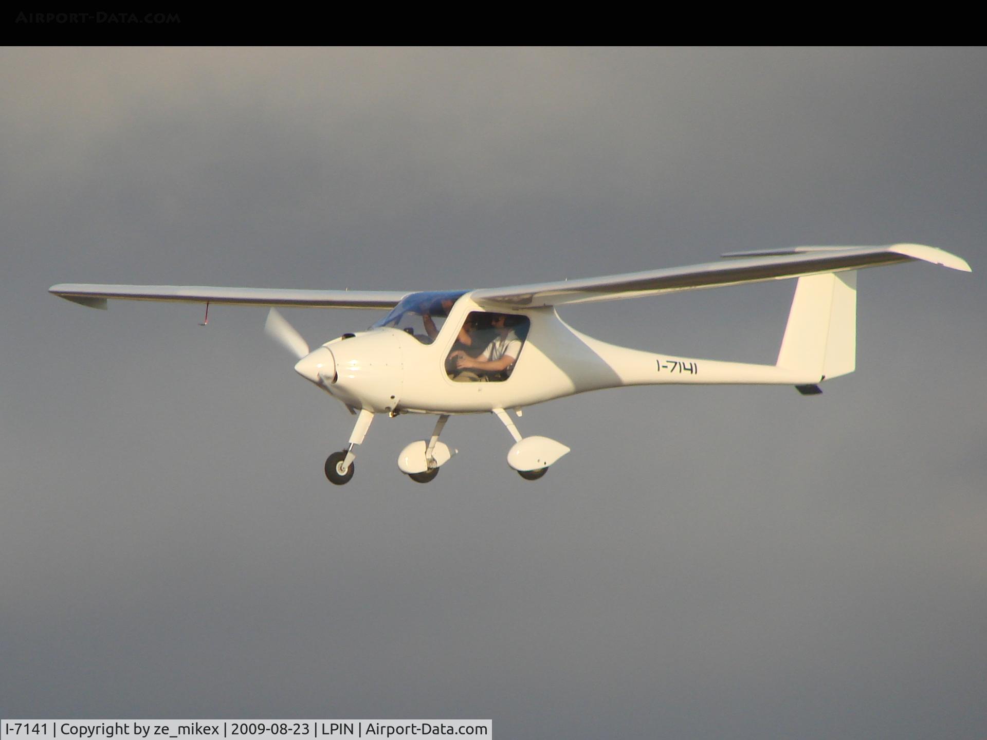 I-7141, Pipistrel Virus C/N Not found I-7141, Sinus ulm taking off at espinho