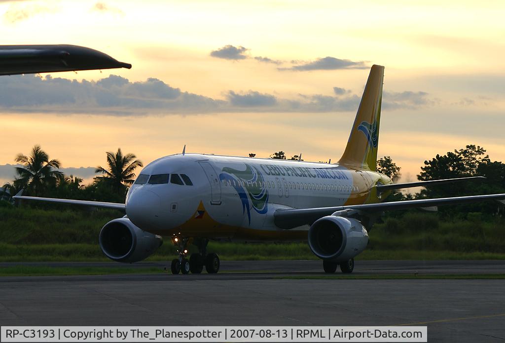 RP-C3193, 2006 Airbus A319-111 C/N 2786, This Aircraft will carry us back to Manila in three weeks from now on. I love the Cebu Pacific Scheme. Very Colourfull. Wish we have also a few Airlines with this Paint-Style here in Central Europe.