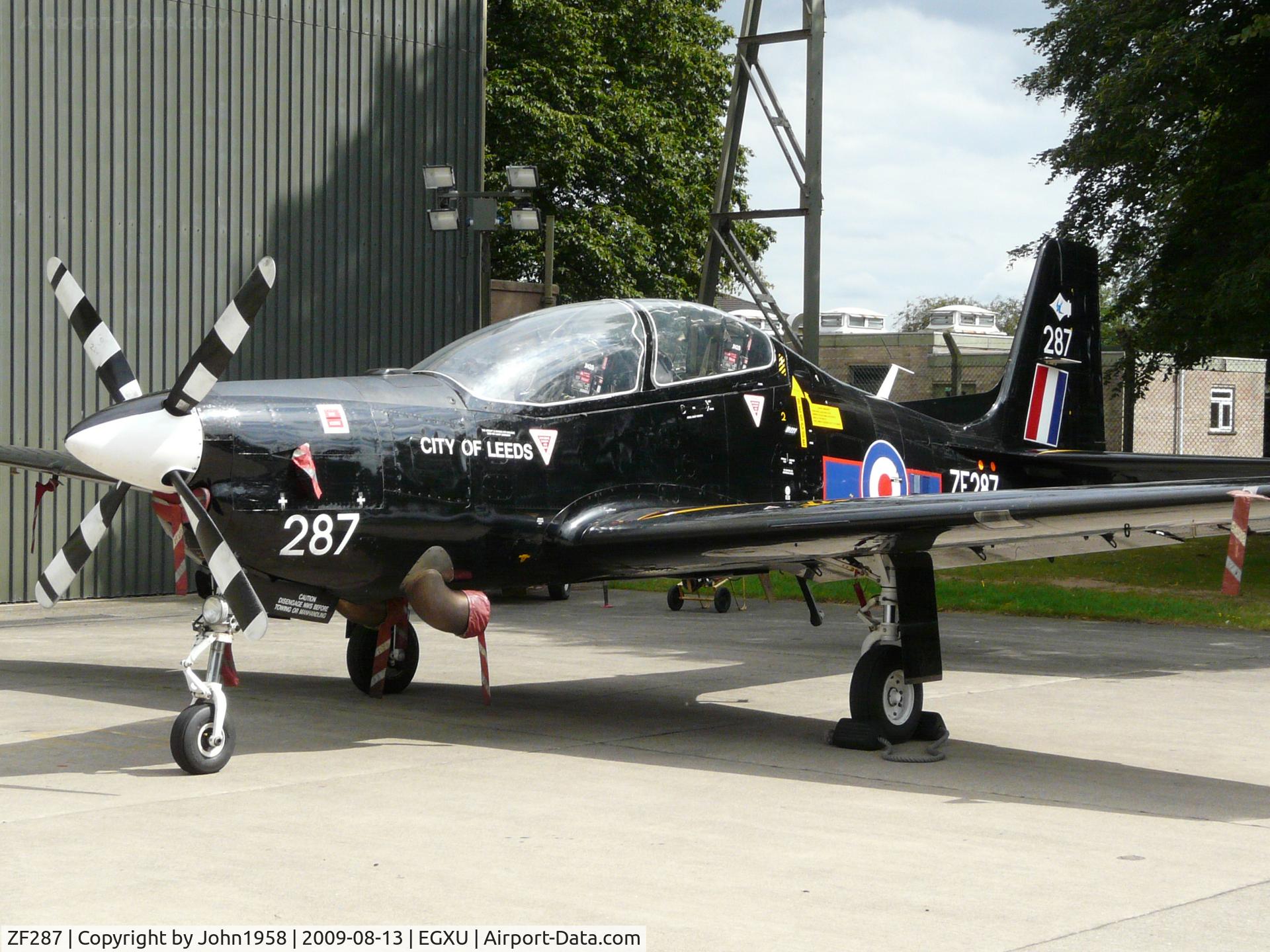 ZF287, 1991 Short S-312 Tucano T1 C/N S085/T58, Parked