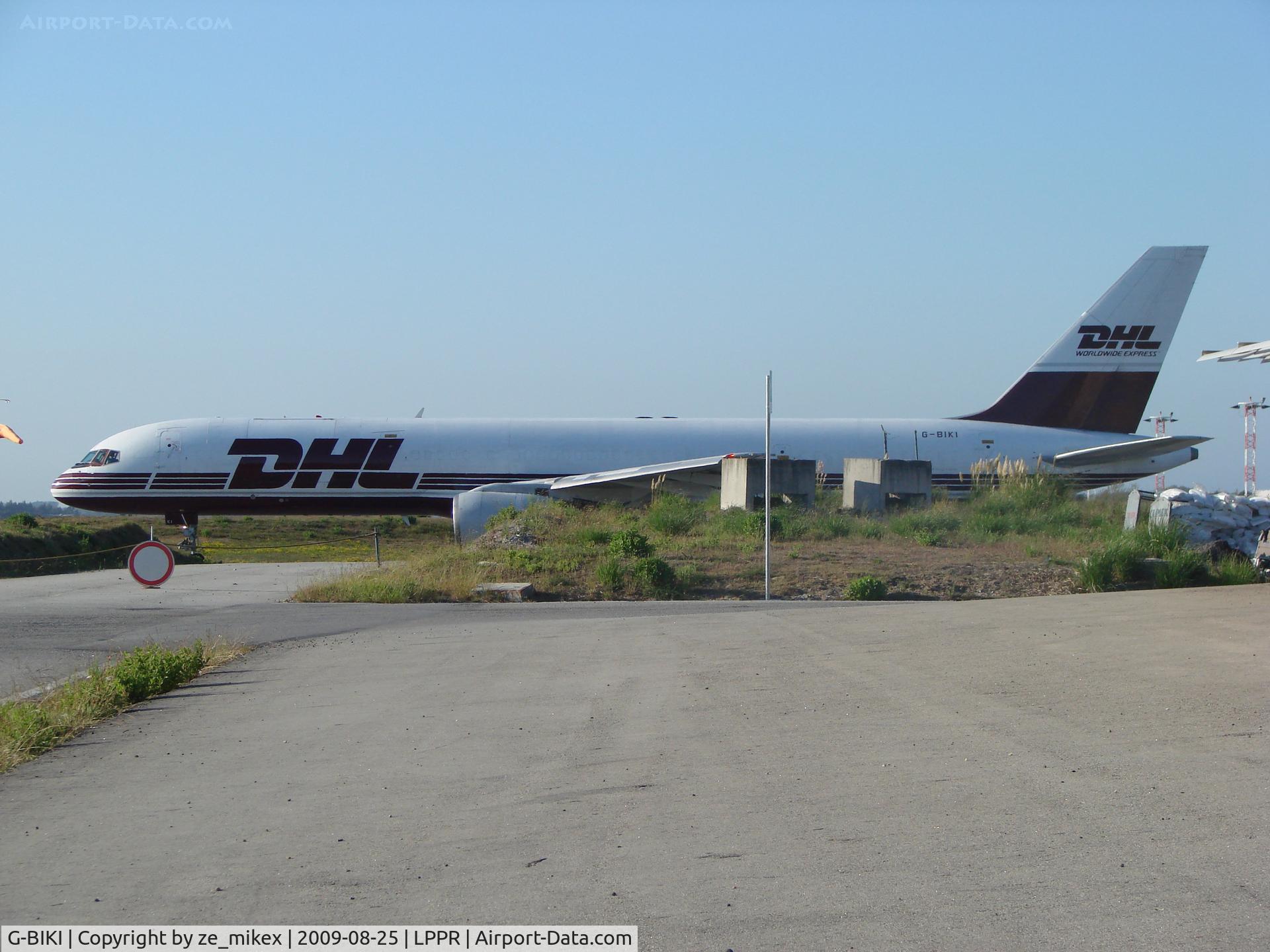 G-BIKI, 1983 Boeing 757-236/SF C/N 22180, DHL take off from OPORTO