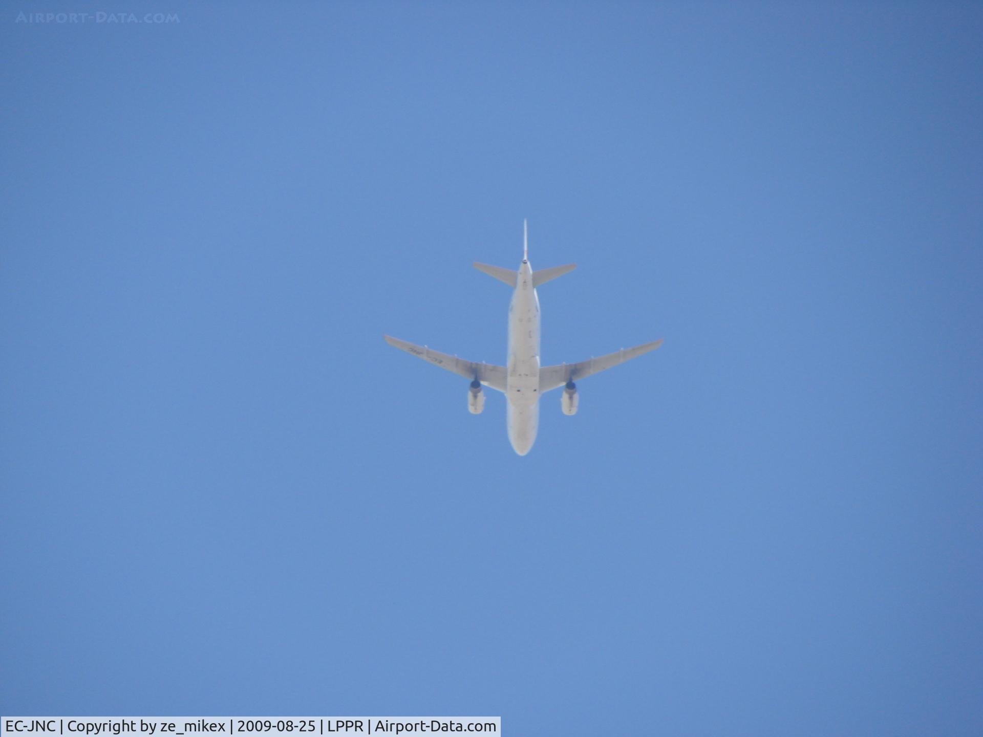 EC-JNC, 2005 Airbus A320-232 C/N 2589, Passing over my house