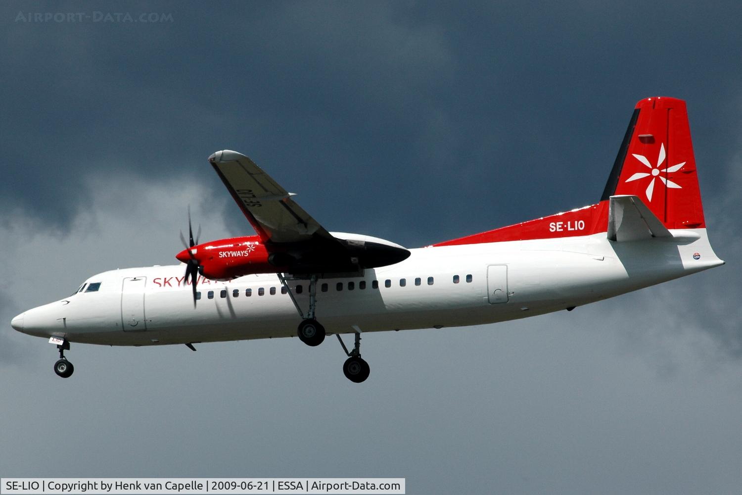 SE-LIO, 1989 Fokker 50 C/N 20146, Skyways Fokker 50 about to land at Stockholm Arlanda.