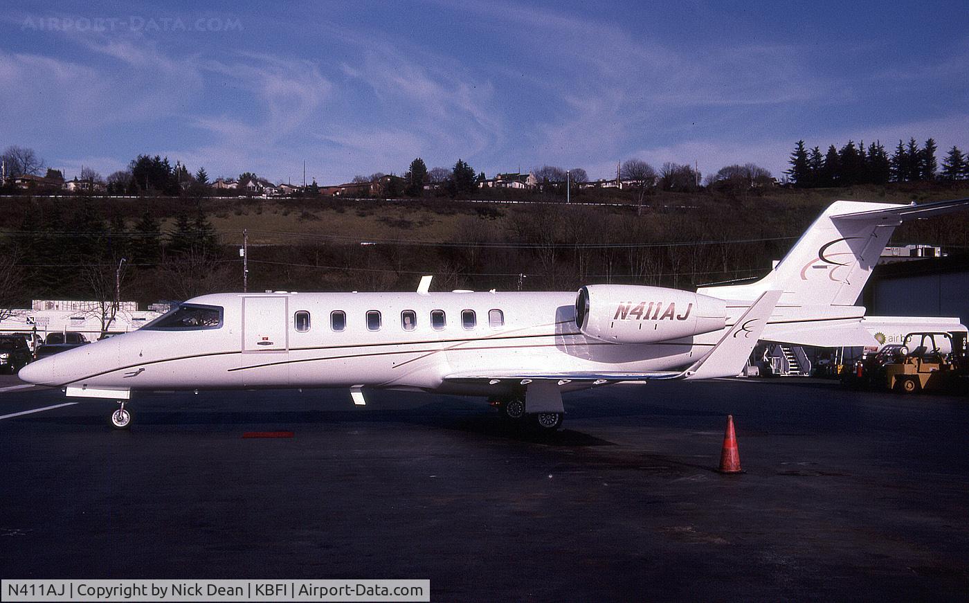 N411AJ, 2004 Learjet 40 C/N 40-2011, KBFI