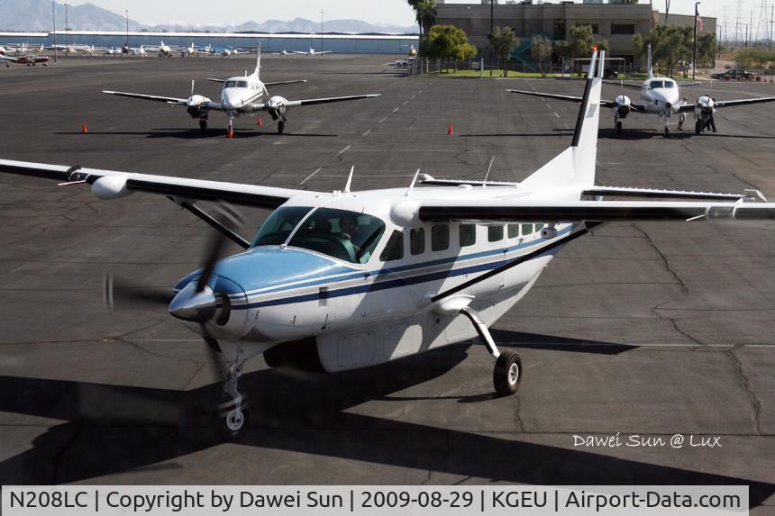 N208LC, 2006 Cessna 208B Grand Caravan C/N 208B1229, taxi for take off (KGEU)