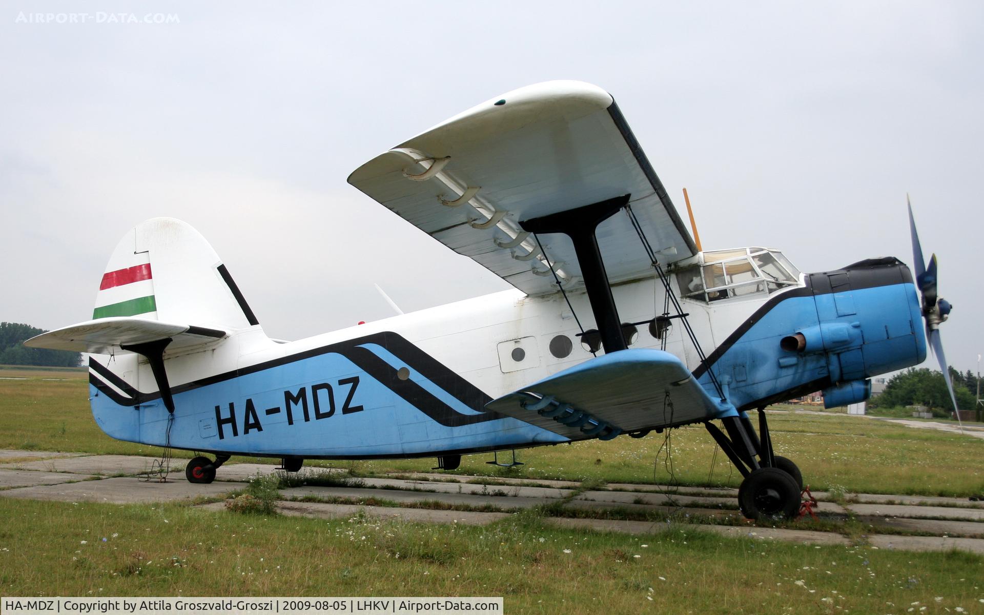 HA-MDZ, 1979 PZL-Mielec An-2R C/N 1G186-04, Kaposújlak airport (LHKV) Hungary