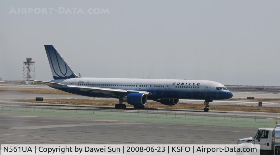 N561UA, 1992 Boeing 757-222 C/N 26661, sFO