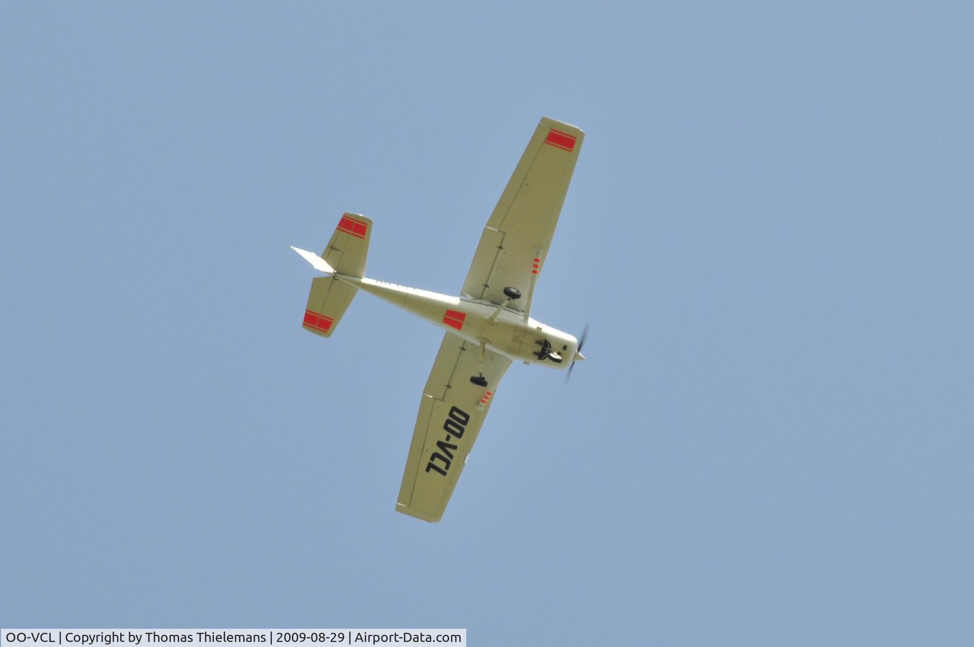 OO-VCL, 1987 Reims FA152 Aerobat C/N 0423, in flight