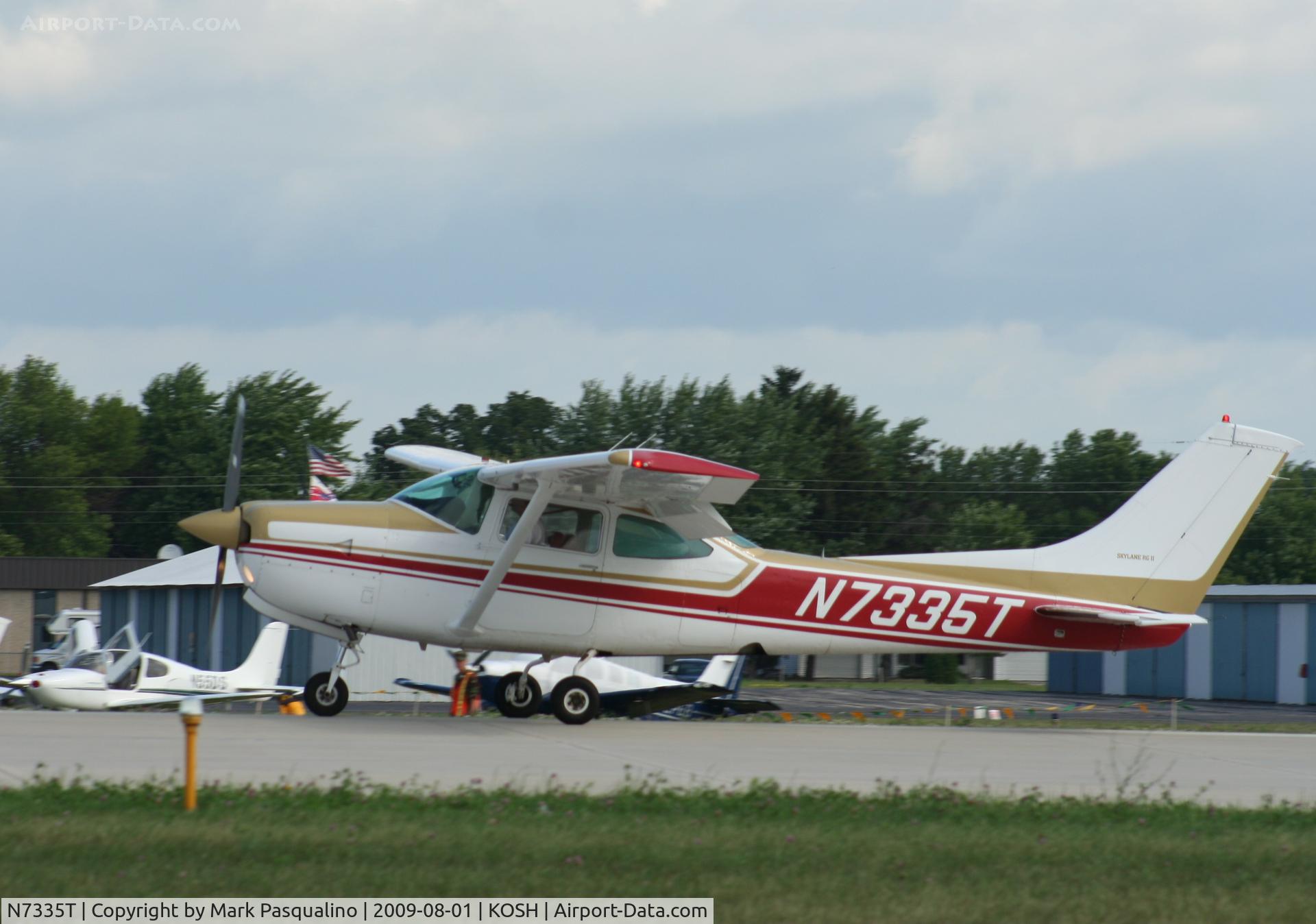 N7335T, 1977 Cessna R182 Skylane RG C/N R18200029, Cessna R182