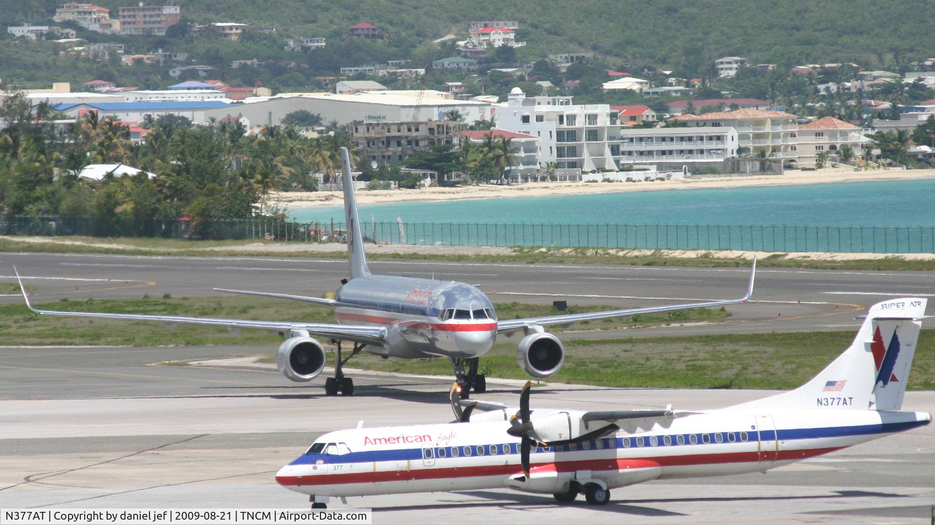 N377AT, 1994 ATR 72-212 C/N 377, getting ready for  taxi