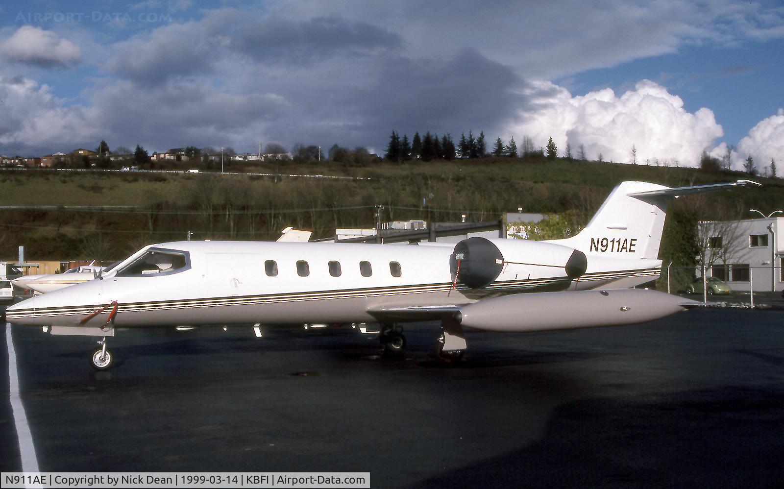 N911AE, Gates Learjet 35A C/N 109, KBFI