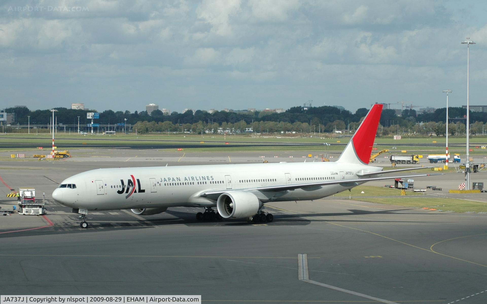JA737J, 2007 Boeing 777-346/ER C/N 36126, ...