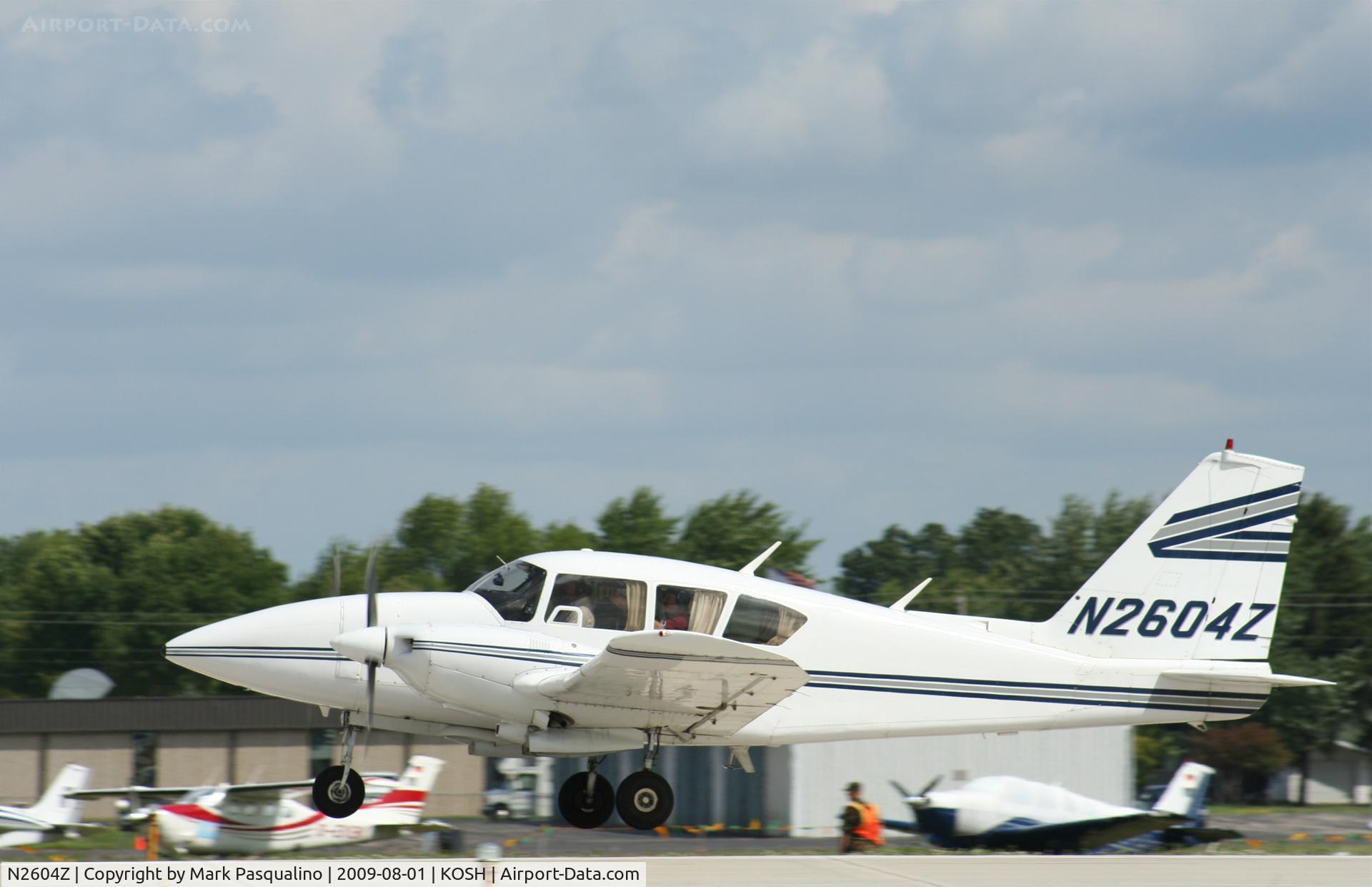 N2604Z, 1981 Piper PA-23-250 C/N 27-8154012, Piper PA-23-250
