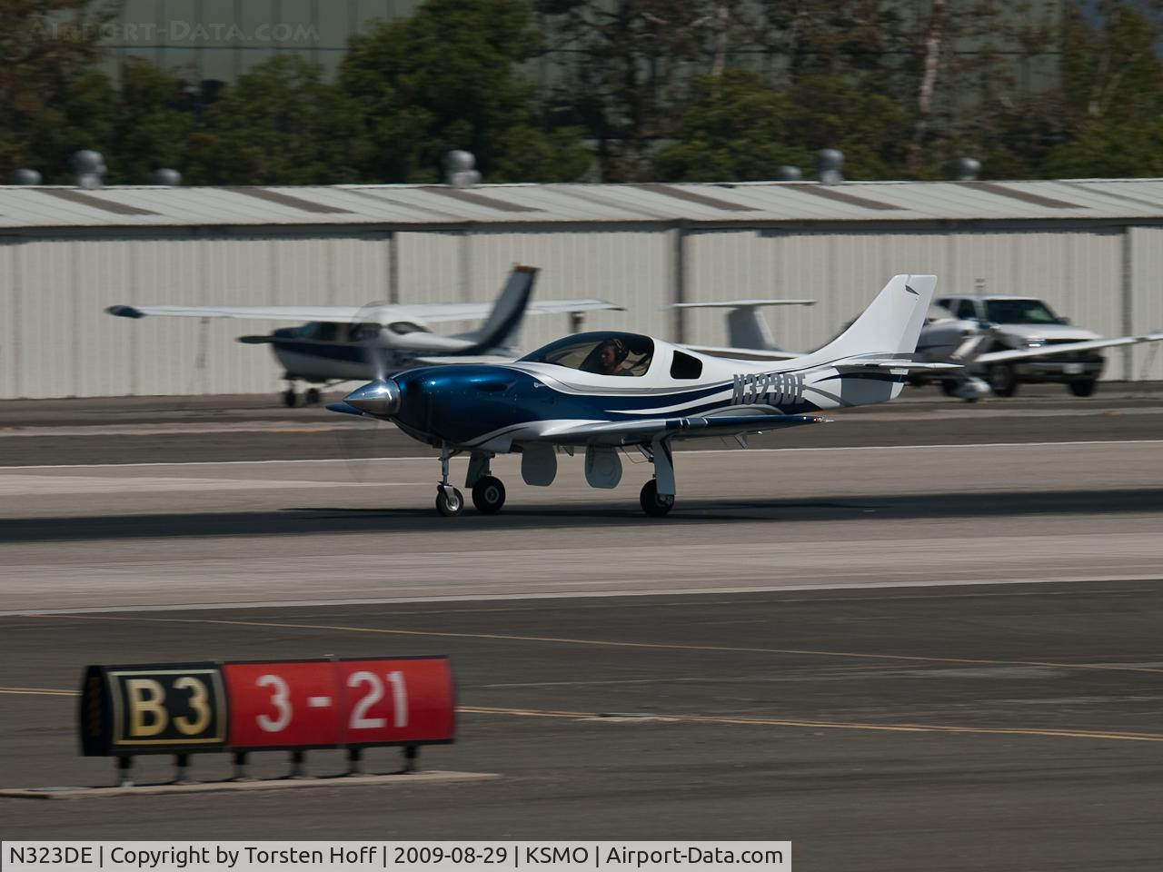 N323DE, 2006 Lancair Legacy C/N L2K-288, N323DE departing from RWY 21