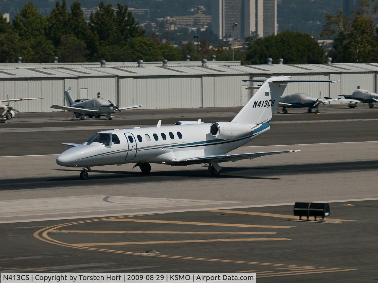 N413CS, 2006 Cessna 525B CitationJet CJ3 C/N 525B0082, N413CS departing from RWY 21