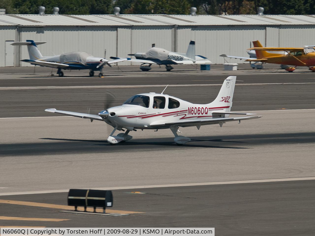 N6060Q, 2003 Cirrus SR22 C/N 0623, N6060Q departing from RWY 21