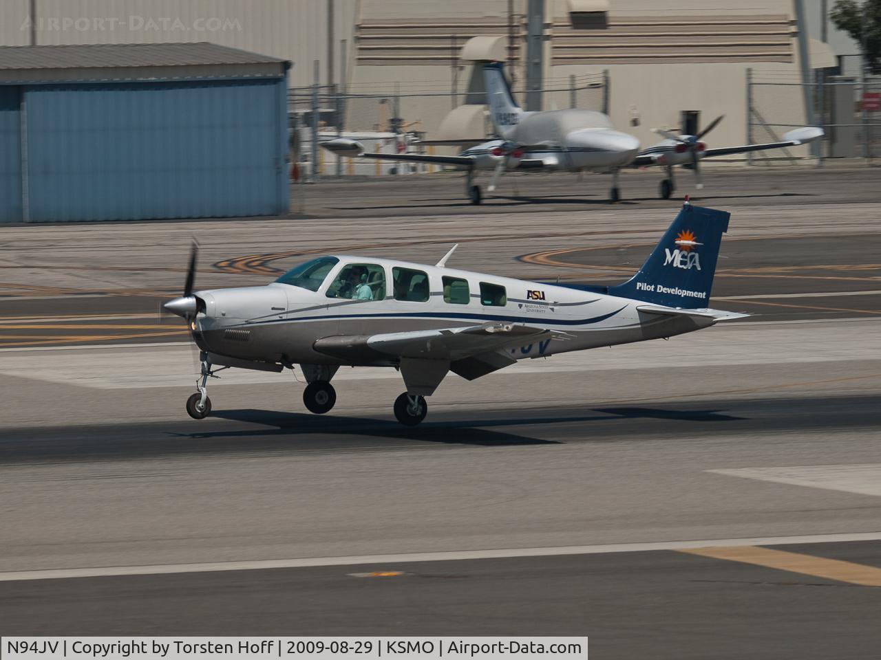 N94JV, 1991 Beech A36 Bonanza 36 C/N E-2625, N94JV arriving on RWY 21